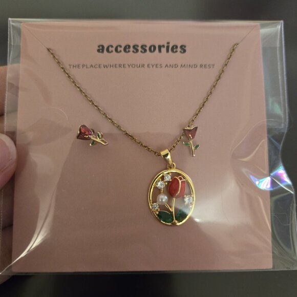 Red flower necklace and earrings set - Picture 1 of 1